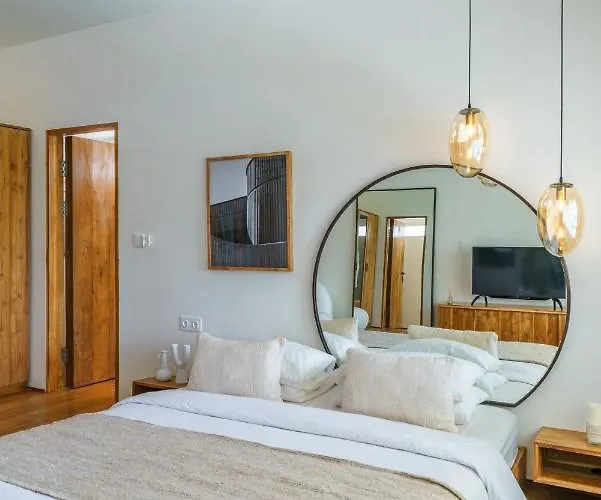 Tala - Stylish 1br Designer In Pererenan Villa *